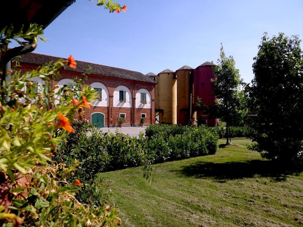 Agriturismo Cascina Nuova Villa Валенца Екстериор снимка